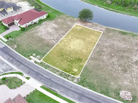 429 Adams View Ln, Auburndale, FL 33823