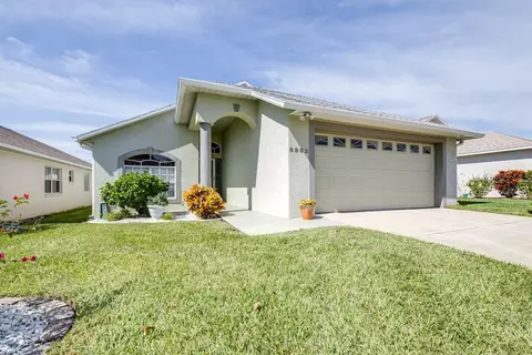 6962 Starmount Dr, Lakeland, FL 33810