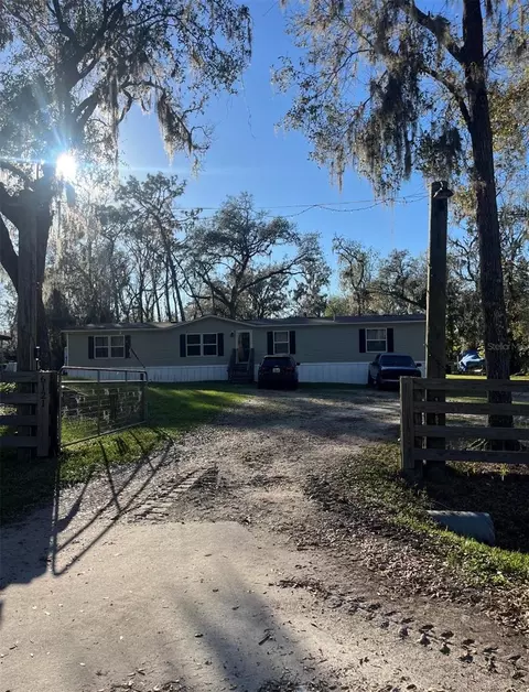 6121 Creekwater Dr, Lakeland, FL 33811