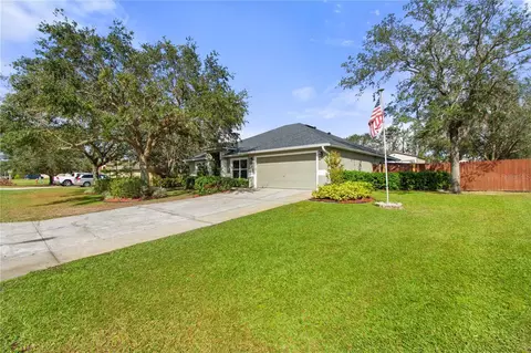 560 Hatchwood Dr, Haines City, FL 33844