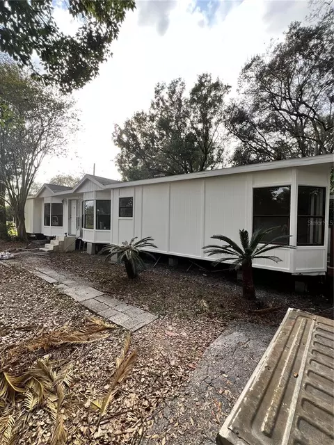 800 Irene Dr, Auburndale, FL 33823