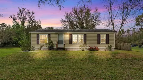 5062 1st St NW, Lakeland, FL 33810