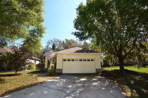 6620 Lake Clark Dr, Lakeland, FL 33813