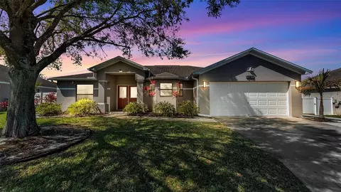 8158 Woodvine Cir, Lakeland, FL 33810