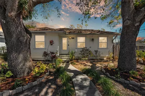 923 26th St N, Saint Petersburg, FL 33713