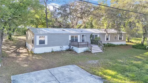 8638 Gibson Oaks Dr, Lakeland, FL 33809