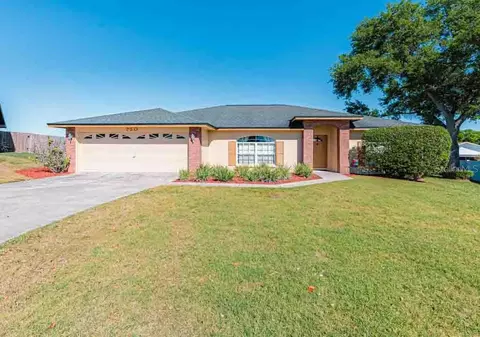 720 Cedar Knoll Dr N, Lakeland, FL 33809