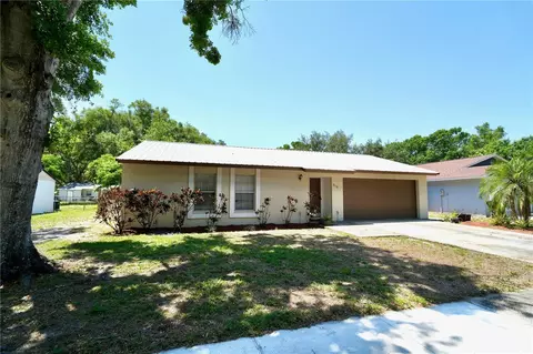 1618 Crystalview Trl, Lakeland, FL 33801