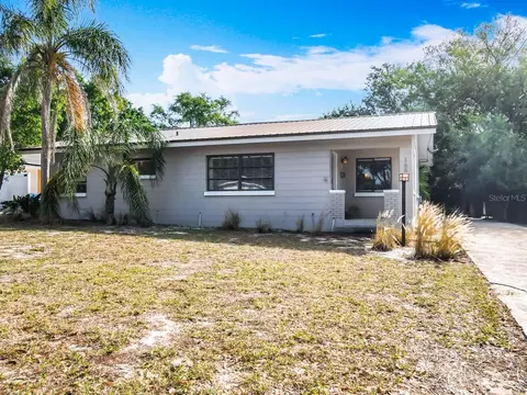 1660 10th St SE, Winter Haven, FL 33880