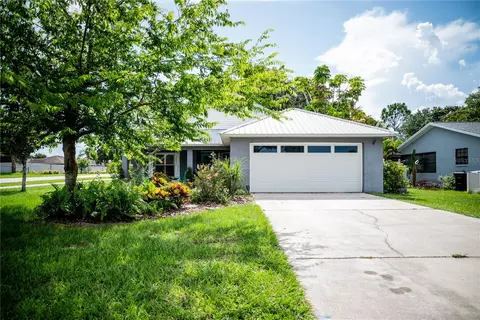 811 W Heron Pl, Winter Haven, FL 33884