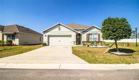 437 Montego Bay Dr, Mulberry, FL 33860
