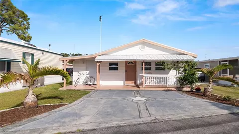 7046 Fairview Village Cir, Winter Haven, FL 33881
