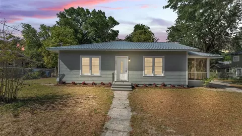2203 Avenue F NW, Winter Haven, FL 33880
