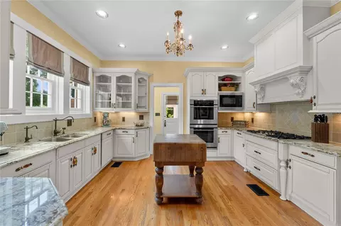 Kitchen - 1760 Old Eagle Lake Rd, Bartow, FL 33830 photo 1 of 7