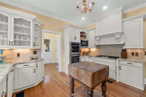 Kitchen - 1760 Old Eagle Lake Rd, Bartow, FL 33830 photo 5 of 7