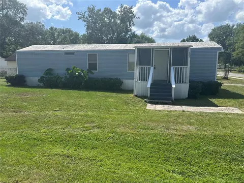 325 Pine Ave, Polk City, FL 33868