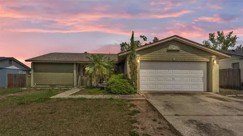 2707 Manor Hill Dr, Brandon, FL 33511