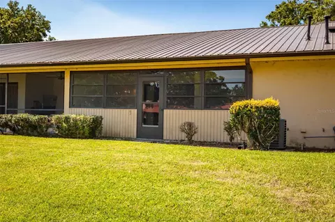 697 Broadmoor Cir, Winter Haven, FL 33884