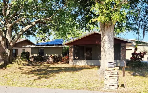 4918 Wales St, Lake Wales, FL 33859