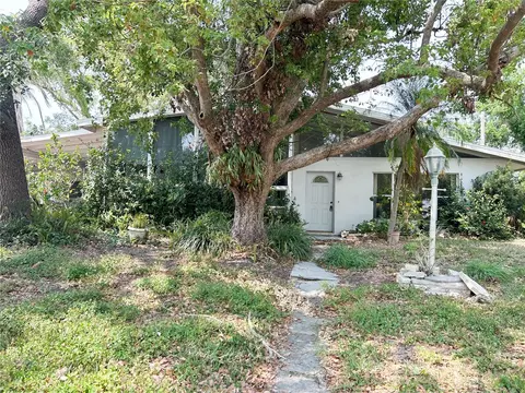 2415 Goldenrod St, Sarasota, FL 34239