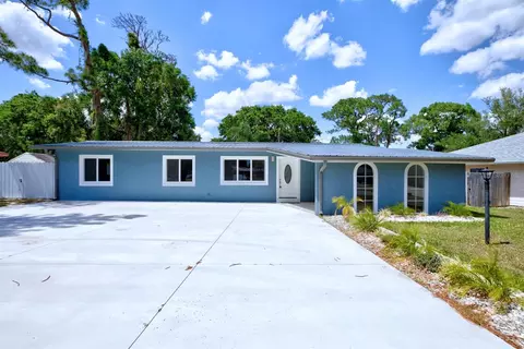 1100 Highland Dr, Sebring, FL 33870