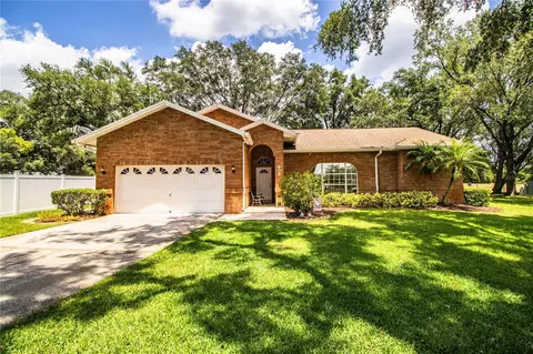 909 Lake Deeson Pt, Lakeland, FL 33805