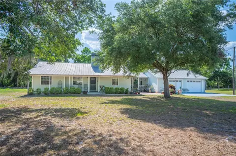 4020 Mcintosh Rd, Dover, FL 33527