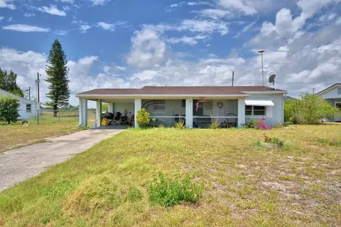224 Raymond Ave, Frostproof, FL 33843