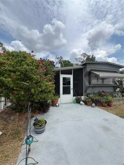 1005 Whitehurst Rd #92, Plant City, FL 33563