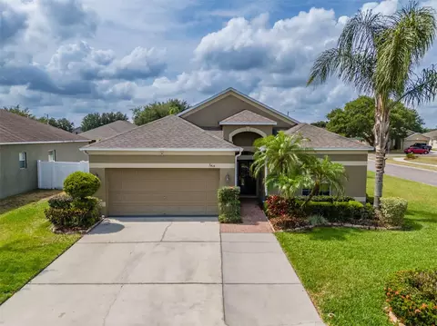 3419 Trapnell Ridge Dr, Plant City, FL 33567