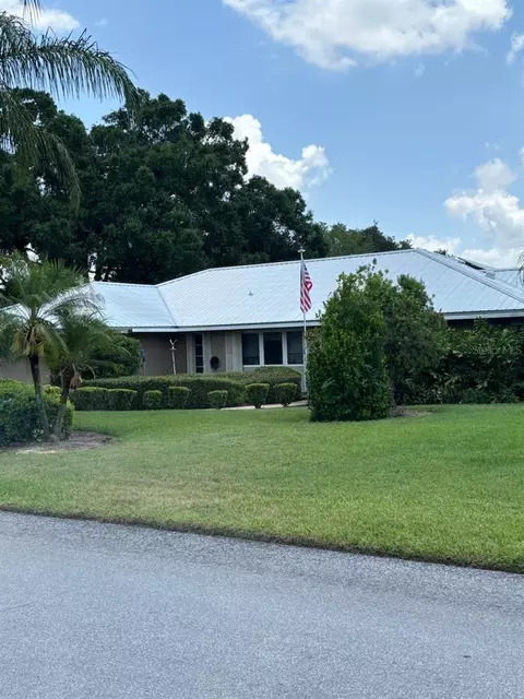 1110 Cypress Pt W, Winter Haven, FL 33884