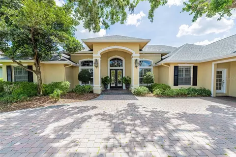 645 Whisper Woods Dr, Lakeland, FL 33813