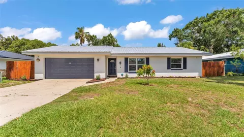 416 Bayou Rd, Winter Haven, FL 33884