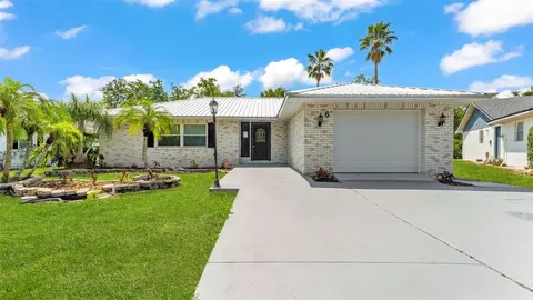 6 Rosewood Dr, Davenport, FL 33837
