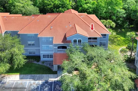 18001 Richmond Place Dr #337, Tampa, FL 33647