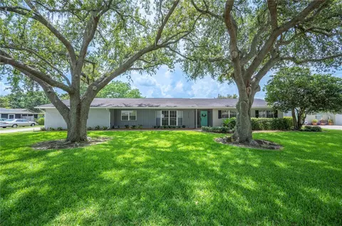 5619 Stratford Ln, Lakeland, FL 33813