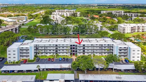 5980 80th St N #408, Saint Petersburg, FL 33709