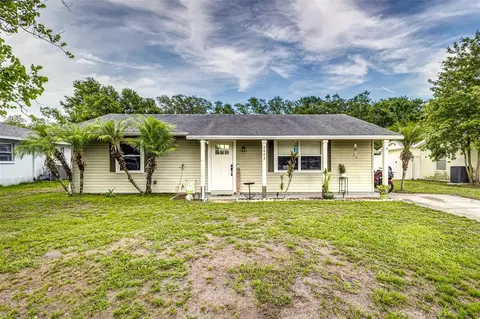 2443 Delrose Dr E, Lakeland, FL 33805