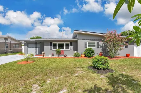 686 22nd St NW, Winter Haven, FL 33880