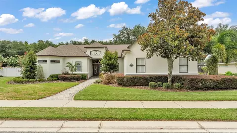 5653 Hillside Landings Rd, Lakeland, FL 33810