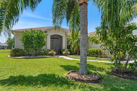 3999 Whistlewood Cir, Lakeland, FL 33811