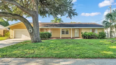 315 Hawick Ln, Lakeland, FL 33813