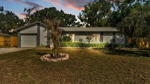 5125 Misty Lake Dr, Mulberry, FL 33860