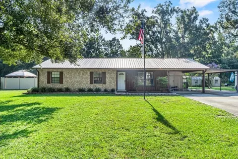 1402 Clarkwood Dr, Plant City, FL 33566