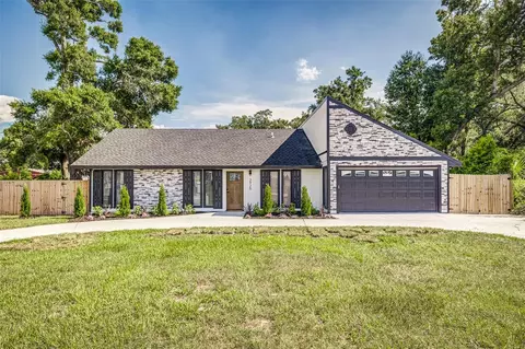 3925 Clubhouse Rd, Lakeland, FL 33812
