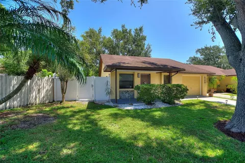 6308 Highland Gardens Ct, Lakeland, FL 33813