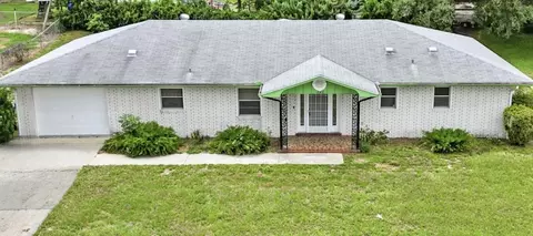 293 Paradise Island Dr, Haines City, FL 33844
