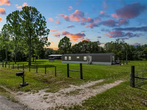 12406 Country Side Dr, Lakeland, FL 33809