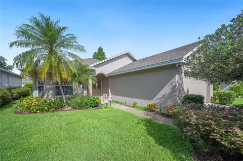 1829 Rocky Pointe Dr, Lakeland, FL 33813