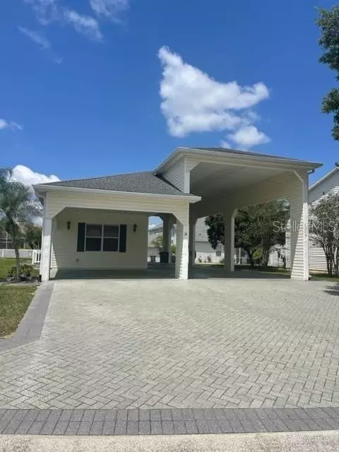 316 Motorcoach Dr S, Polk City, FL 33868